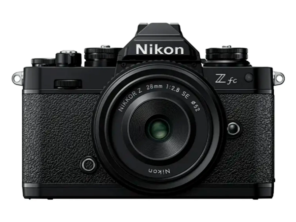 Nikon Z fc + 28mm f/2.8 SE